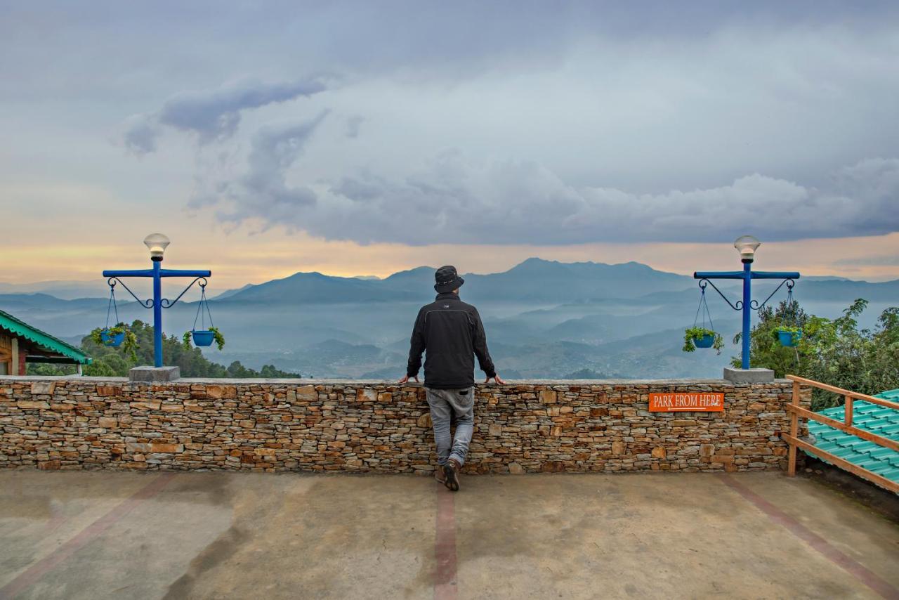 Echor - Yak And Yeti Ranikhet Hotel Almora Exterior foto